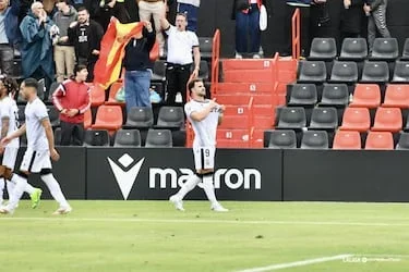 Aprobados y suspensos del Ceuta: La ‘caballaría’ contiene el huracán orellut