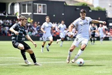 Aprobados y suspensos del Ceuta: La ‘caballaría’ contiene el huracán orellut